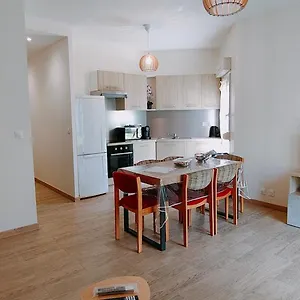  Appartement Air M&n's # Paris - Aeroport Cdg - Parc Asterix # France